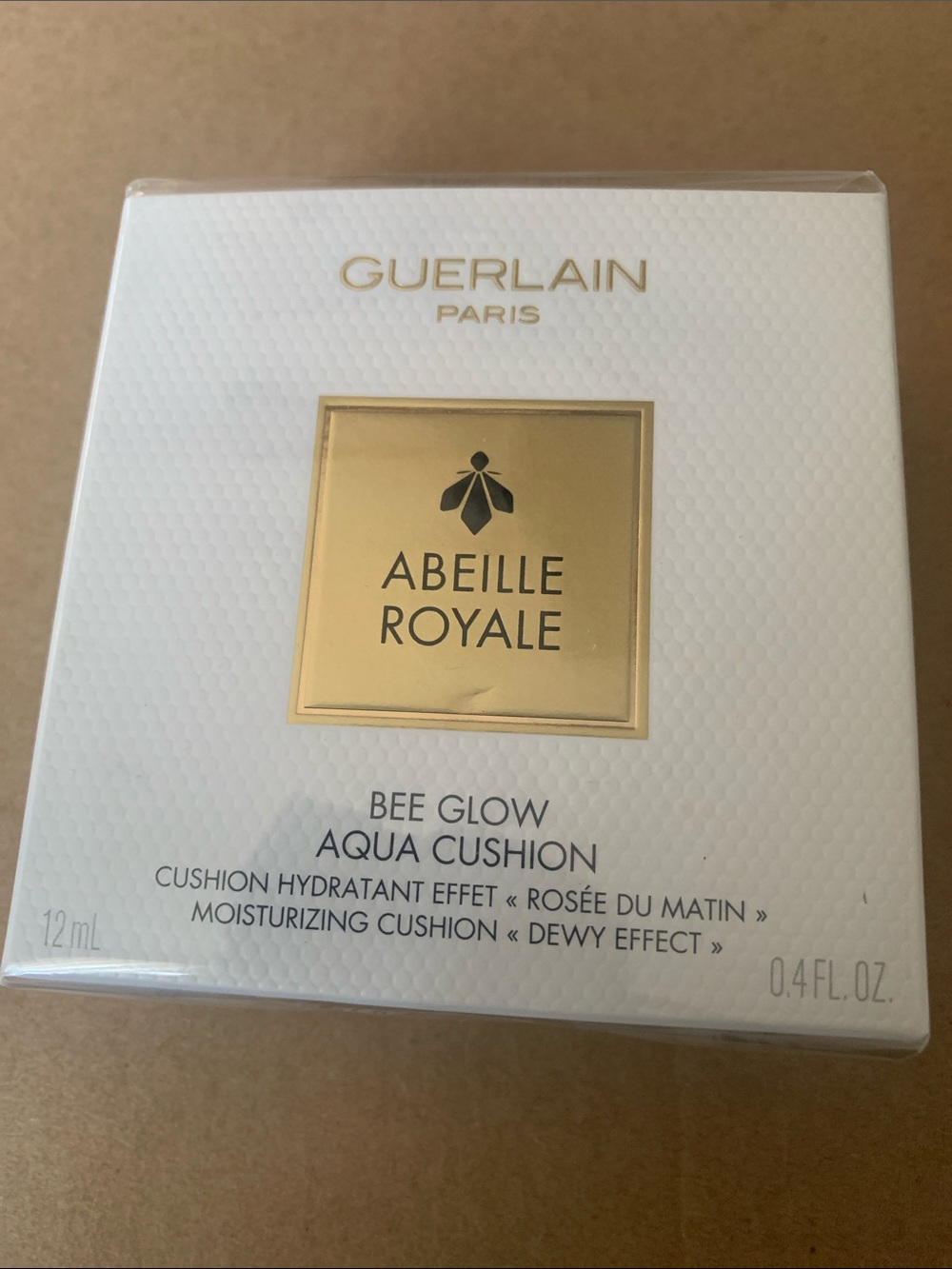 GUERLAIN Abeille Royale Cushion - White & Gold Accents